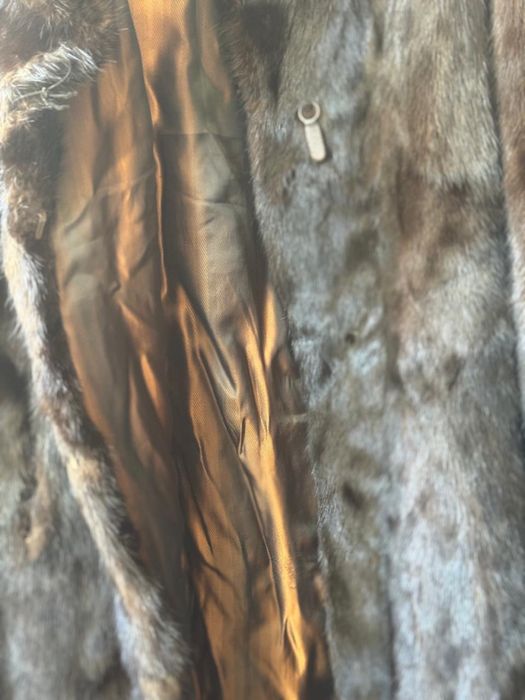 Продается Шуба/ Шуба сатылады