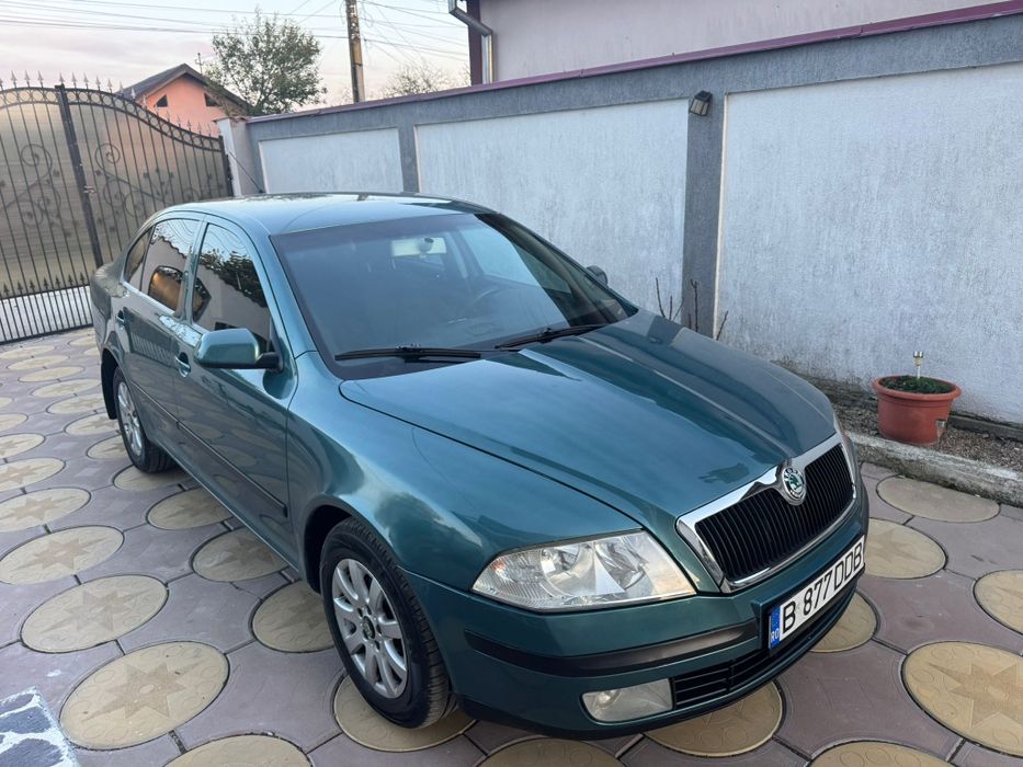 Vând skoda Octavia 2 1.6benzina