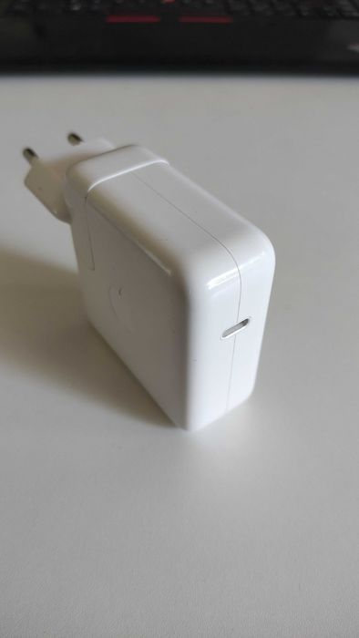 Apple 70W USB-C Power Adapter - оригинално зарядно