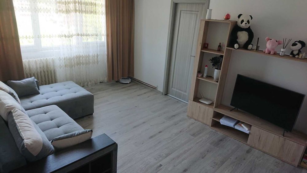 Proprietar inchiriez ap. 2 camere, Spital Judetean, centrala, aer cond