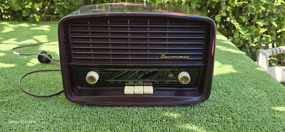 Радиоприемник Консомолец РАБОТЕЩО