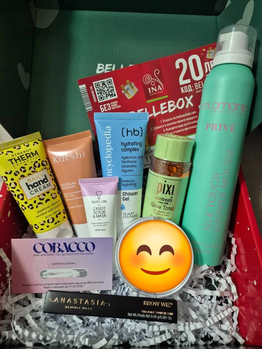 Кутия с козметика на Bellebox и Goodbox