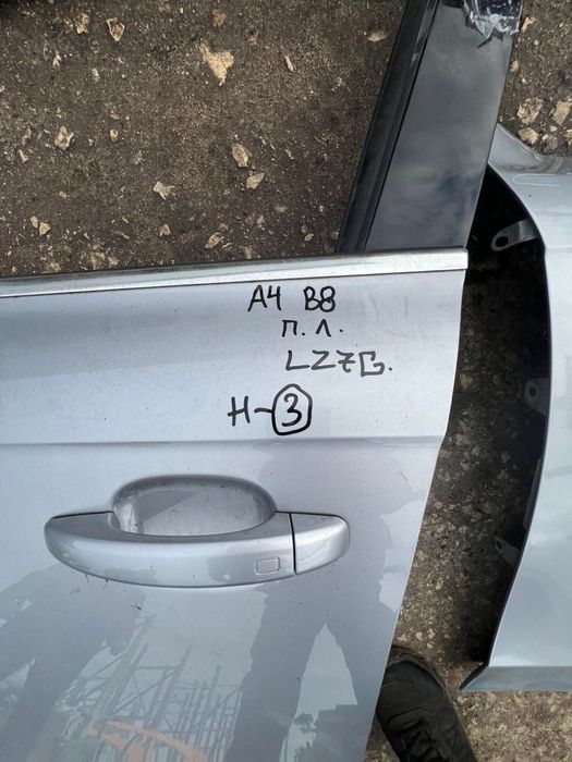 Калник и врата за Ауди AUDI A4 B8.5 има забележка ном.3