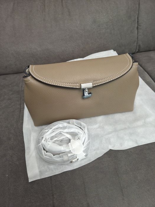 Дамска чантаToteme чанта