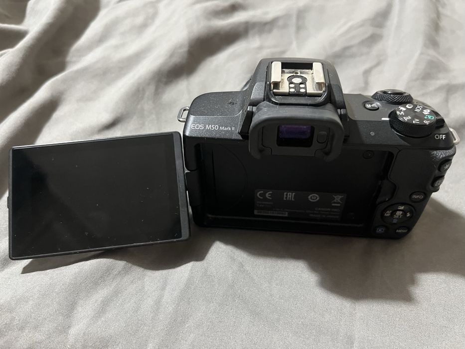 Камера Canon Mark ll m50