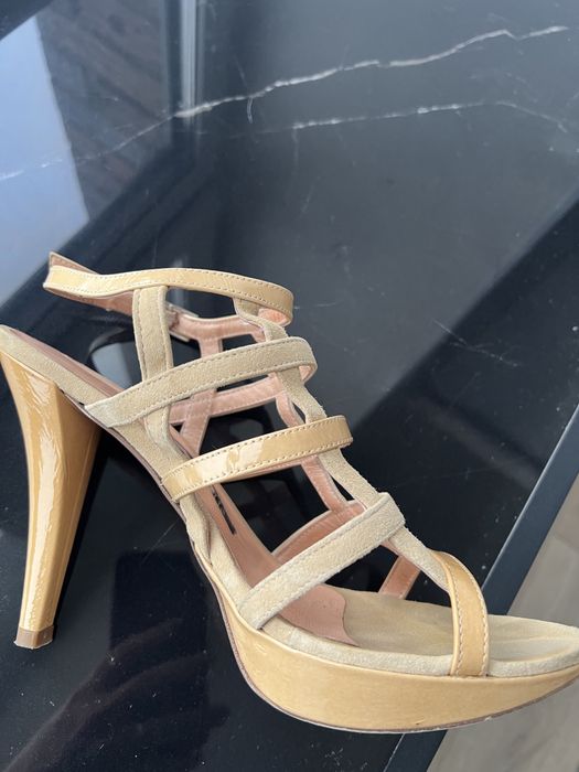 Продам босоножки размер 39 Испания