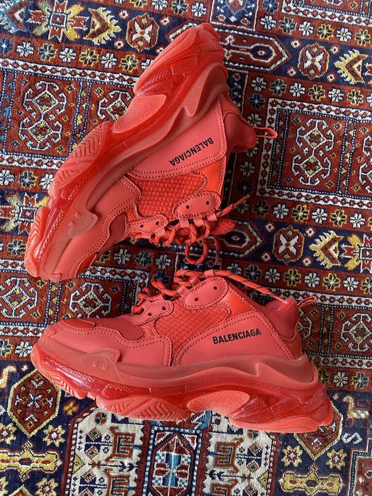 Balenciaga triple s red clear sole