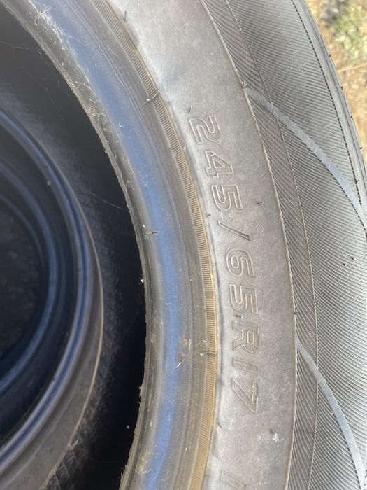 Продам комплект летней резины на 17