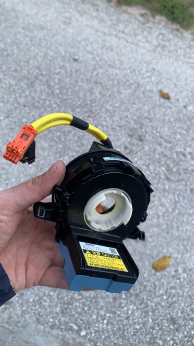 Лентов кабел Toyota Avenssi T27