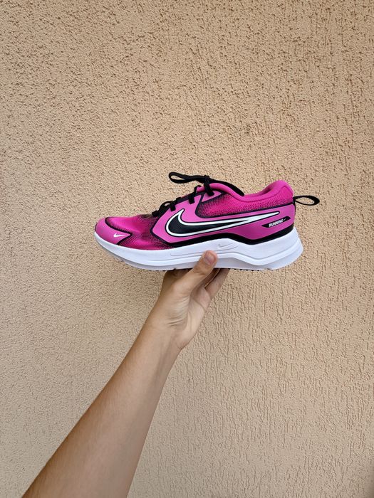 Adidași Nike Revolution 7 Roz/Negru – Complet NOI – Mărimea 40