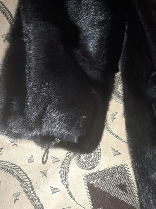 Продам норка шубу