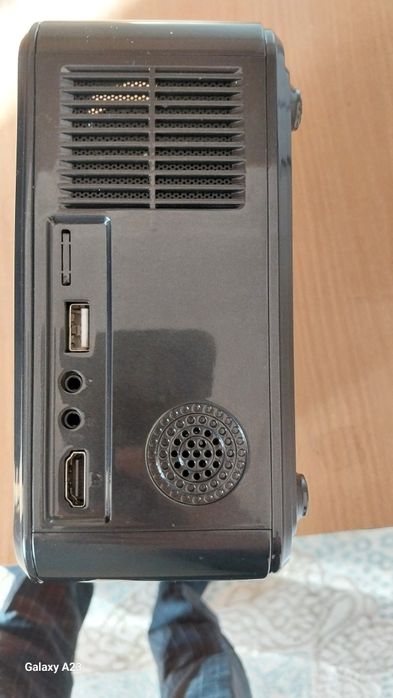 Проектор Tou Ylnger