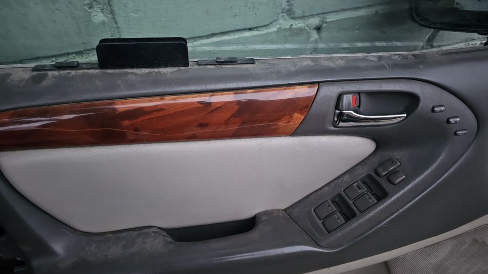 Продам двери gs300