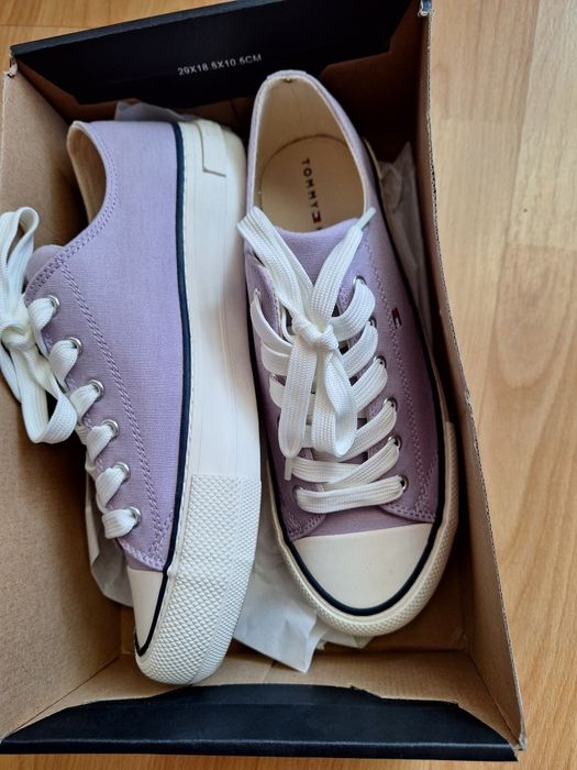 Нови сникърси Michael Kors, Calvin Klein,Mizuno,Puma