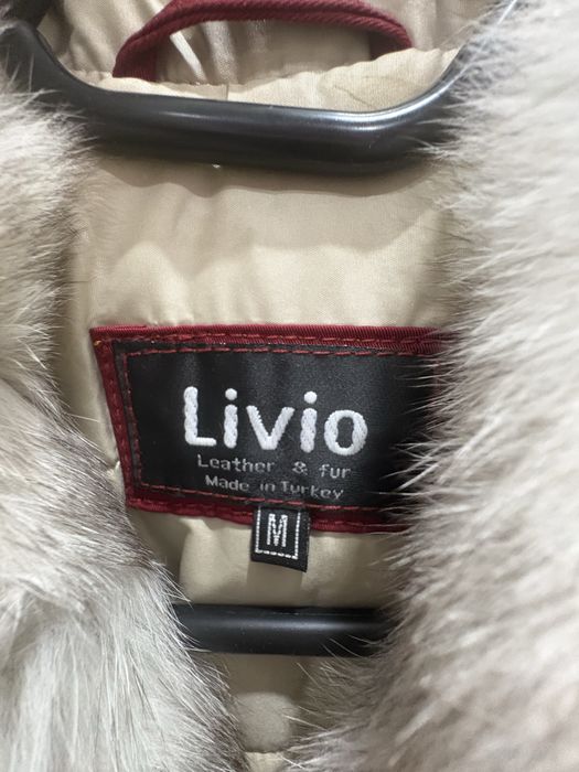 Продам парку женскую