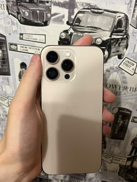 Продам Iphone 16 Pro Max