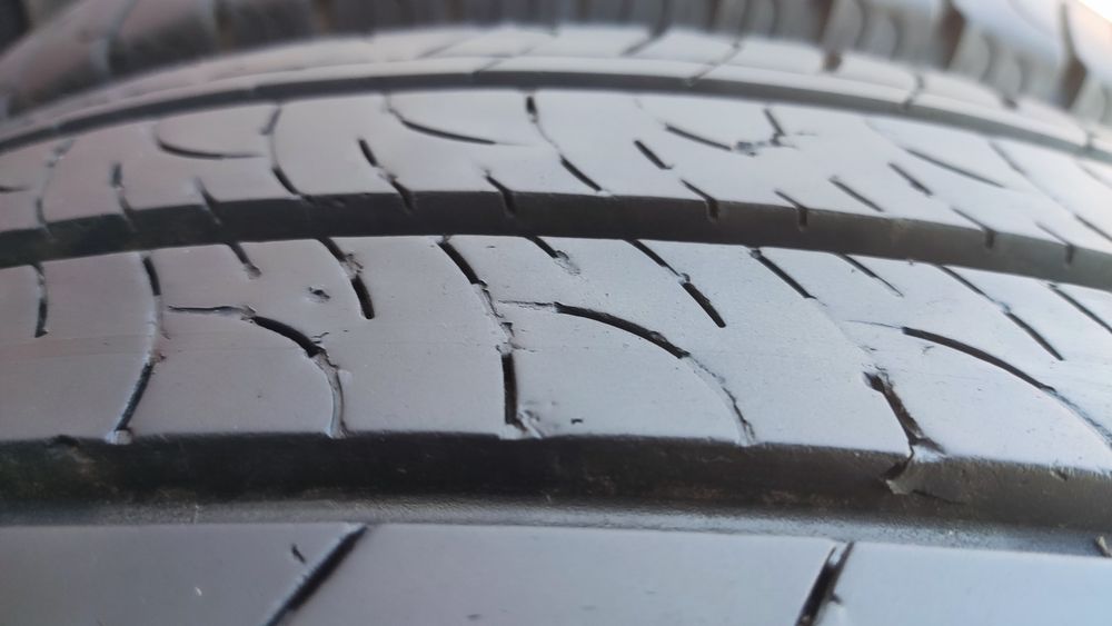 4бр. летни бусови гуми 215/65/16C GoodYear Efficient Grip Cargo
dot22