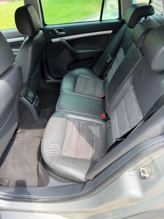 Skoda Octavia Scout 4x4 Xenon/Carlig/Climatronic/Alcantara/2.0 Diesel/2008