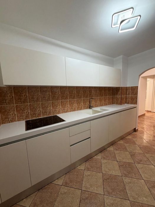 Inchiriez apartament 3 camere tip AN zona vis a vis Dorbob