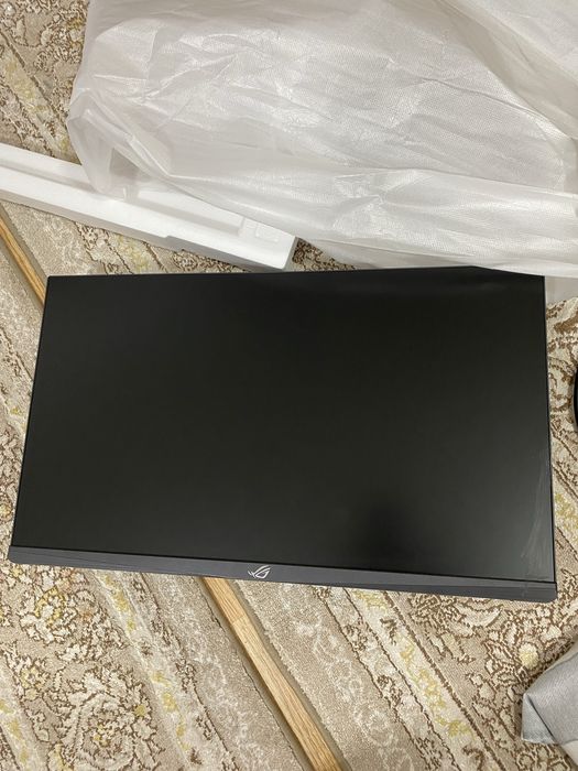 Монитор ASUS ROG Strix