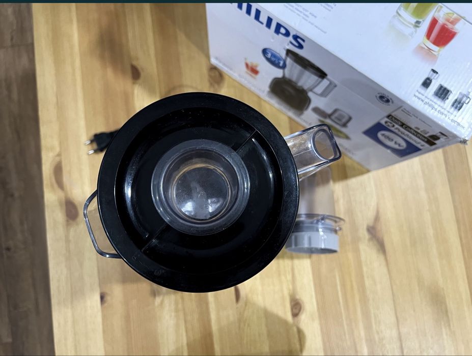Philips блендер продам новый черный