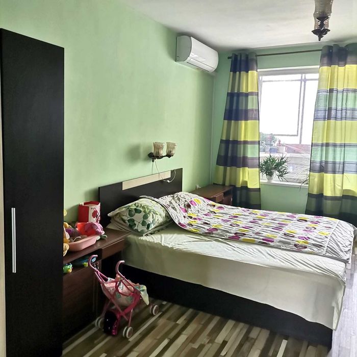 Четиристаен апартамент до стадион Спартак Варна