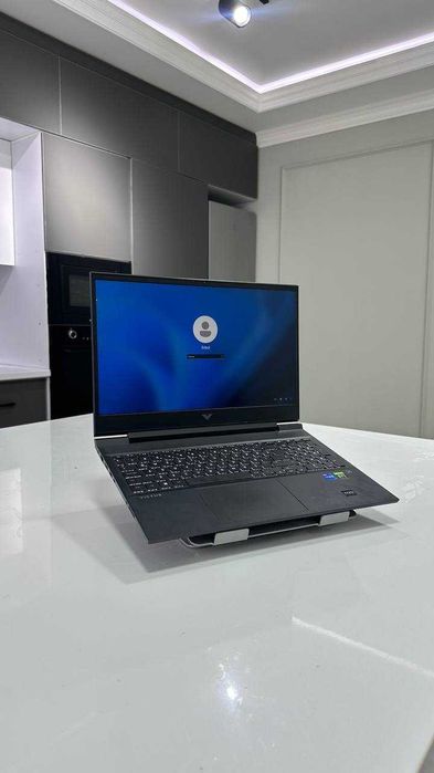 HP Victus 16 Universal Laptop