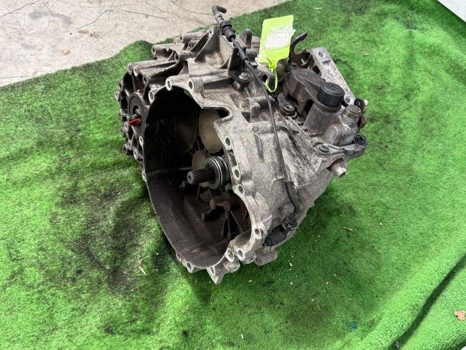 CUTIE DE VITEZE MANUALA 6 TREPTE VOLVO XC60 2011 2.0 DIESEL COD OEM BG9R7002PA / 36002727 / 6566R-7F096-AD / HATCHBACK 2010-2014