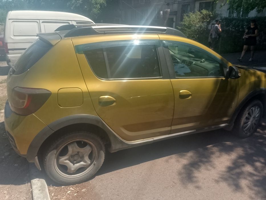 Срочно продам машину