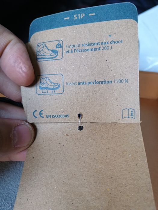 Продам новую спецобувь Deltaplus