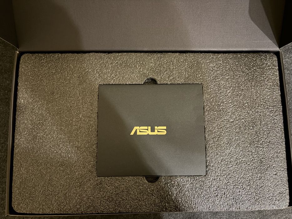 Видеокарта “Asus Rog Strix RTX2060 Super Advanced Edition