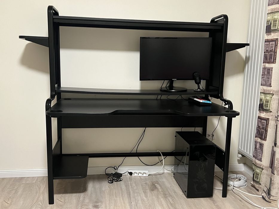 Vand birou gaming Ikea