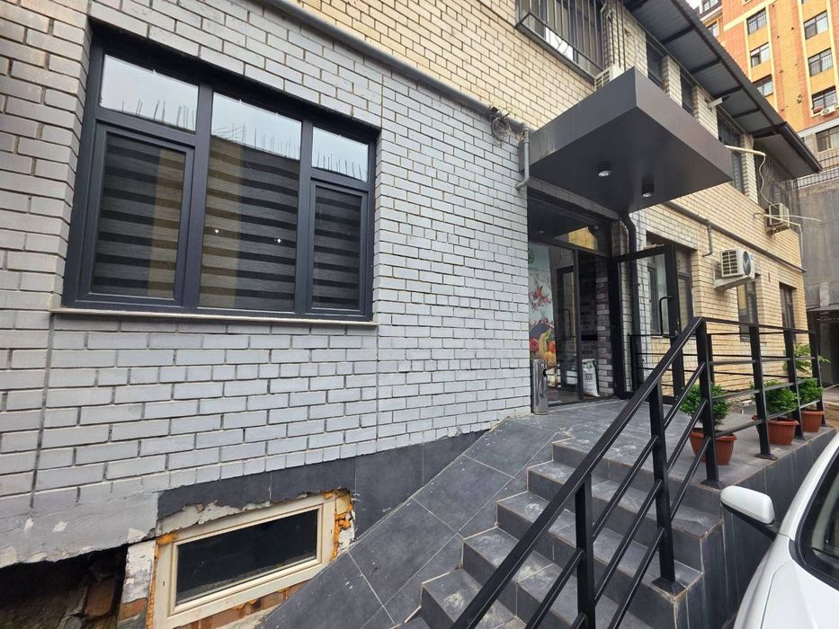 Срочно продается нежилое помещение, ЖК New Life, ор-р:Арка мебель,70м²