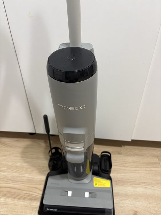 Aspirator vertical in garantie, cu spalare, fara fir, Tineco Ifloor 5
