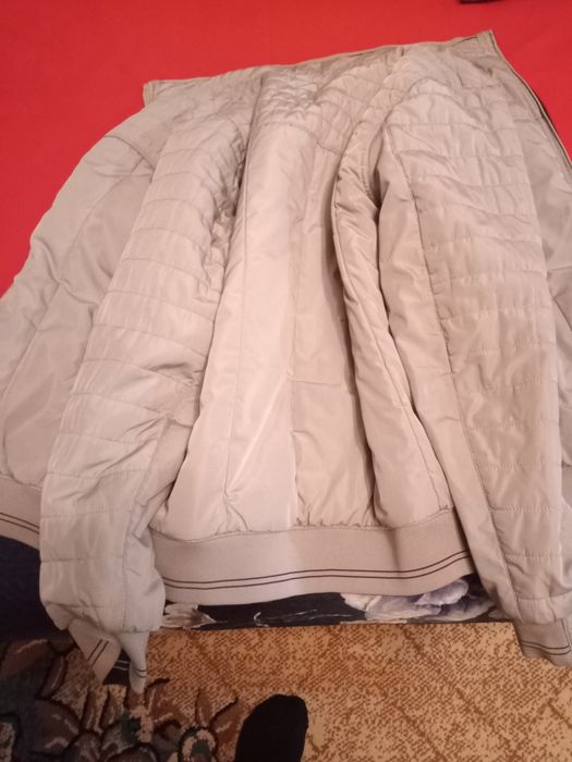 Продам мужские куртки