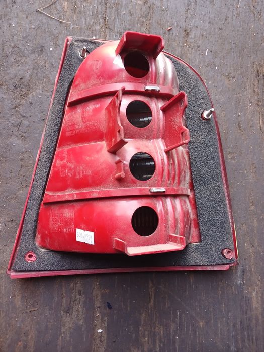 Фонарь Шкода Октавия в оригинале