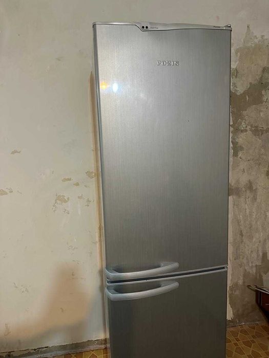 Холодилник позис
