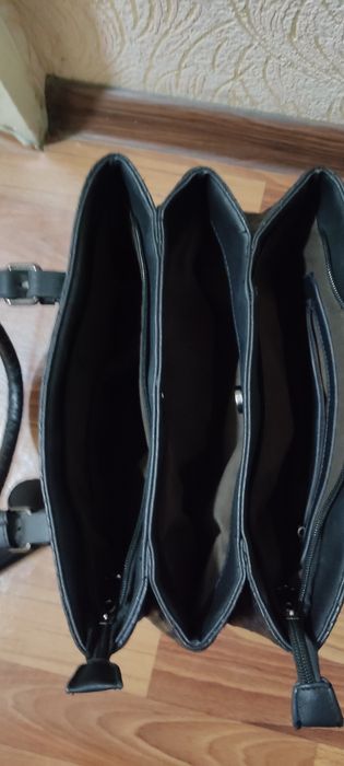 Сумка черная стильная