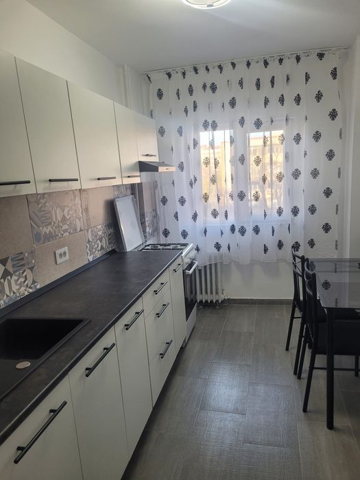 Apartament cu 2 camere de inchiriat