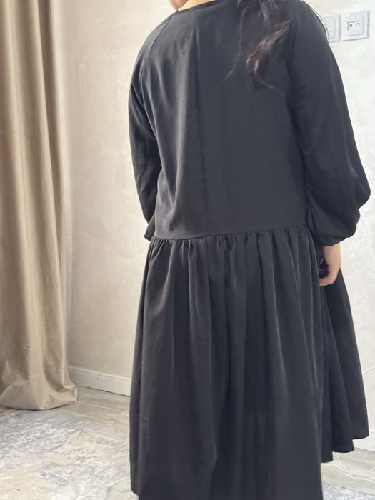 Платье на заказ сшита