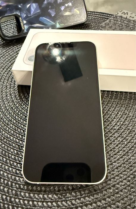 iPhone 13 • Roz • 256 GB • 96% Bateria
