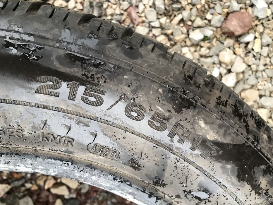 Зимни гуми 2бр.215/65R17