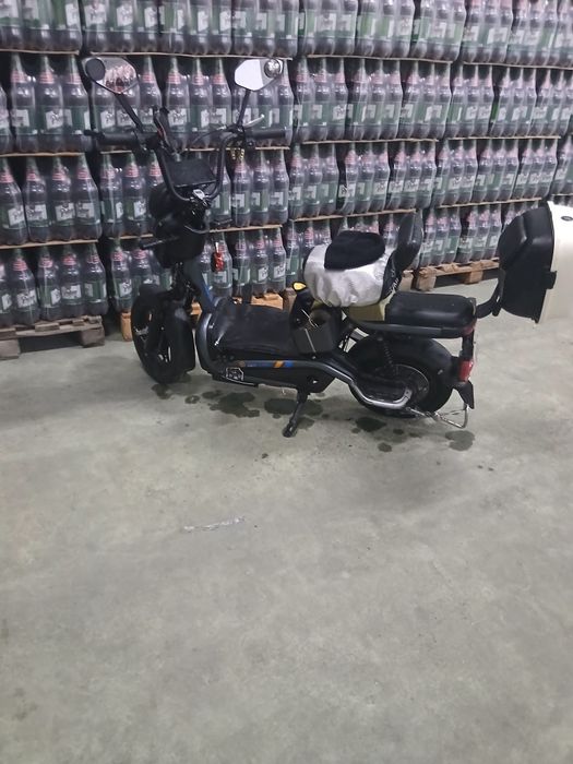 Sochna sotladi skuter elktroni