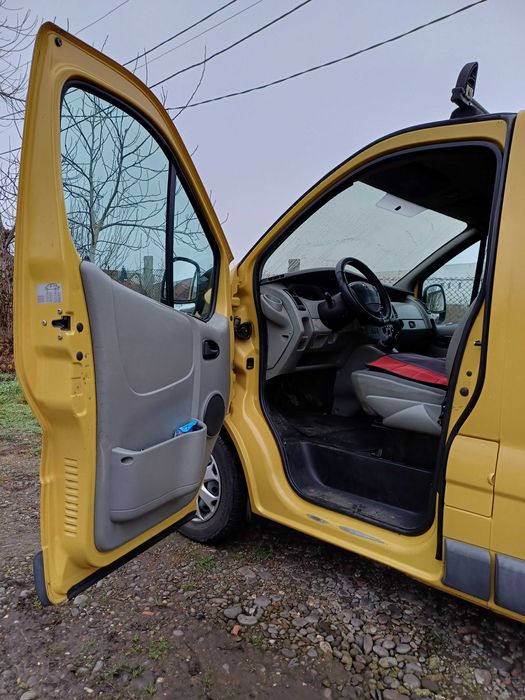 Renault Trafic 1.9dci 100cp, 2004, bare transversale