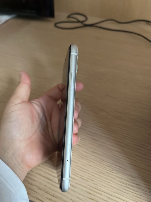 Iphone 11 акумлятор 76 64гб