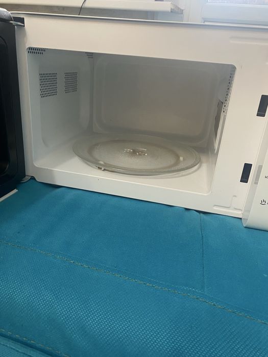 Продам микроволновую печь