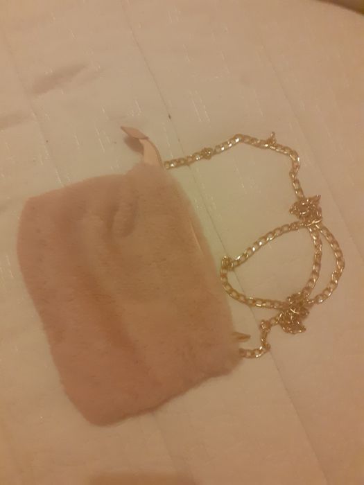 Дамски чанти NEW LOOK