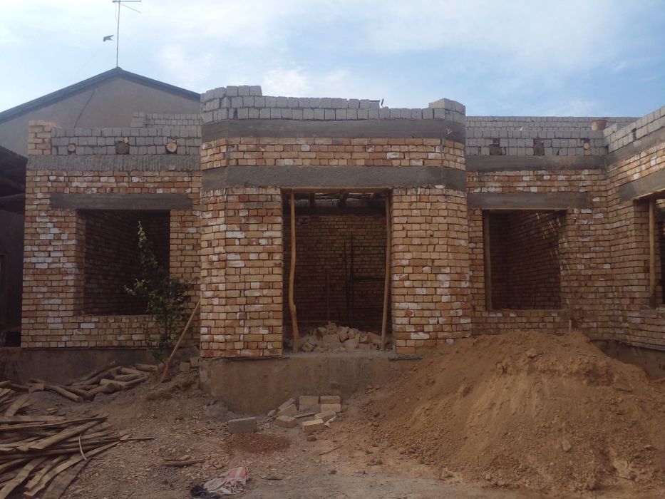 Бетон куямиз уй курамиз гишт шлакоблок терамиз том йопамиз штукатурка