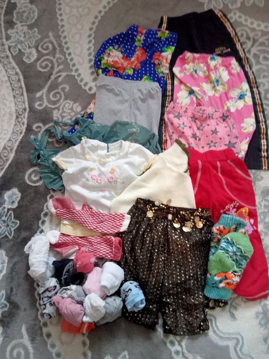 Продам джинсы девочки