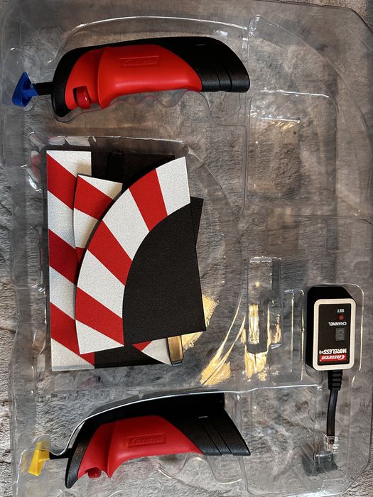 Голяма писта Carrera + подарък